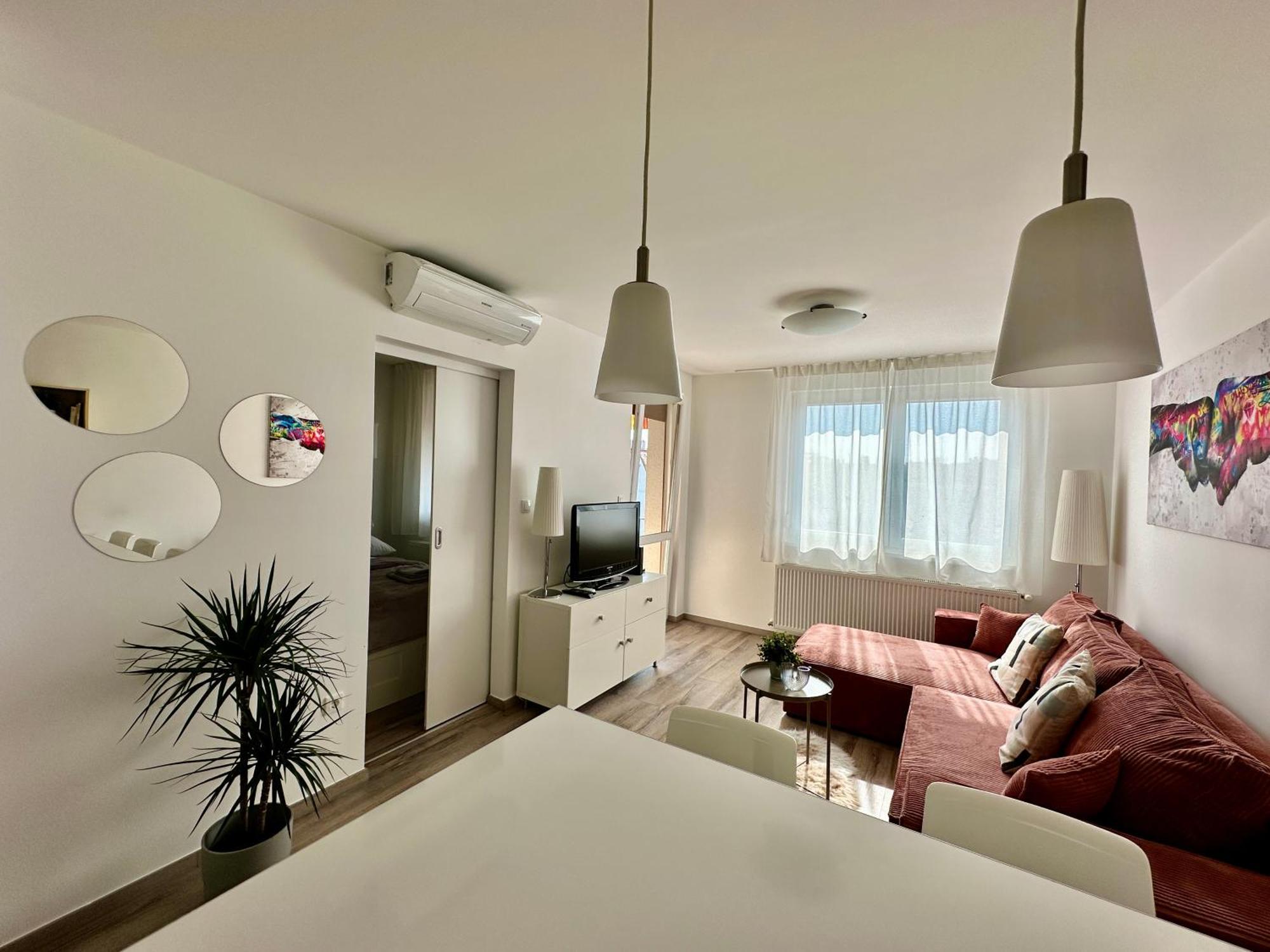 City Break Apartment - Private Garage, Ac, Balcony Budapest Kültér fotó
