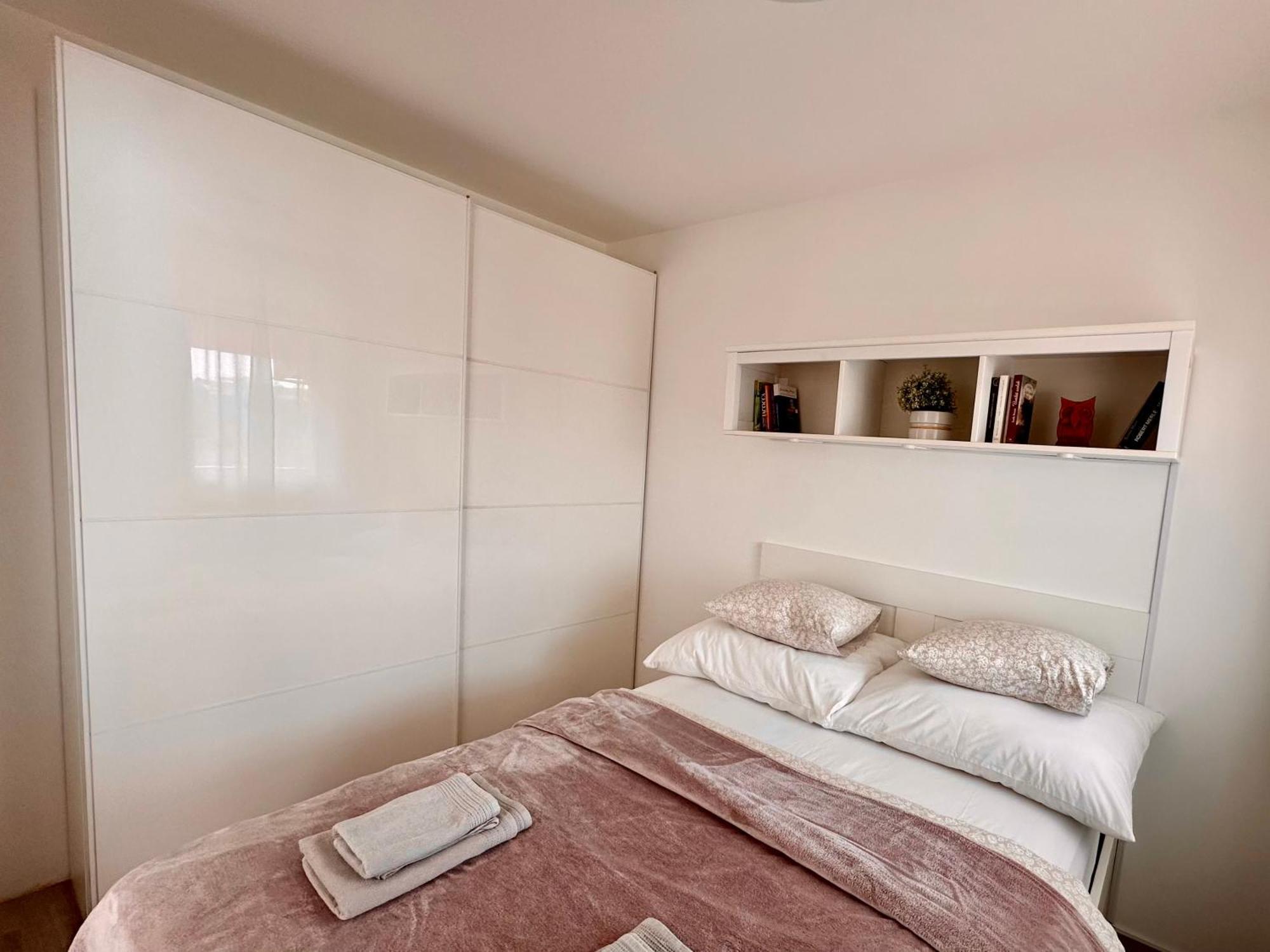 City Break Apartment - Private Garage, Ac, Balcony Budapest Kültér fotó